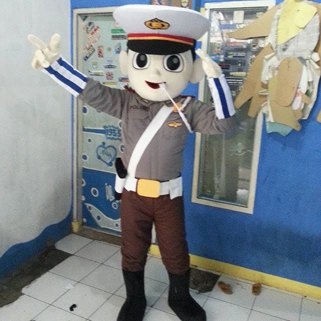 Maskot polisi