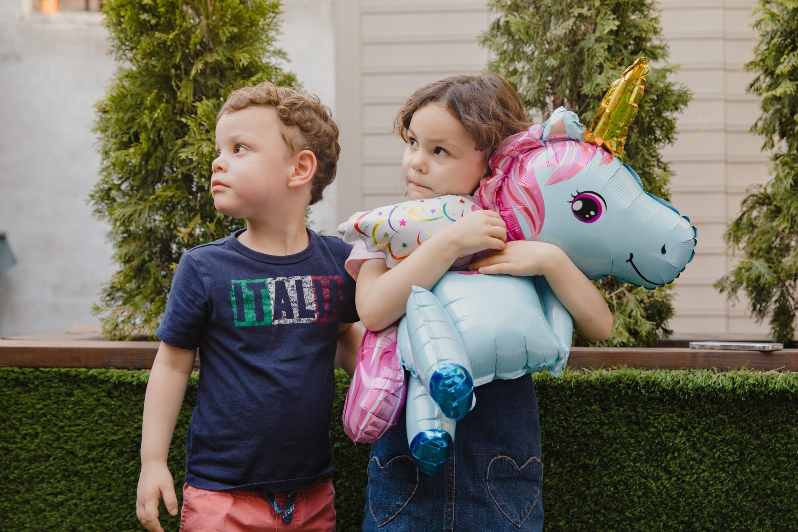 5 Cara Perawatan Baju Badut Unicorn